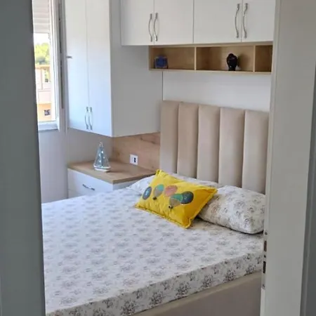 Sea View Albanian Gem -traditional Heritage Appartement Golem (Tirana)